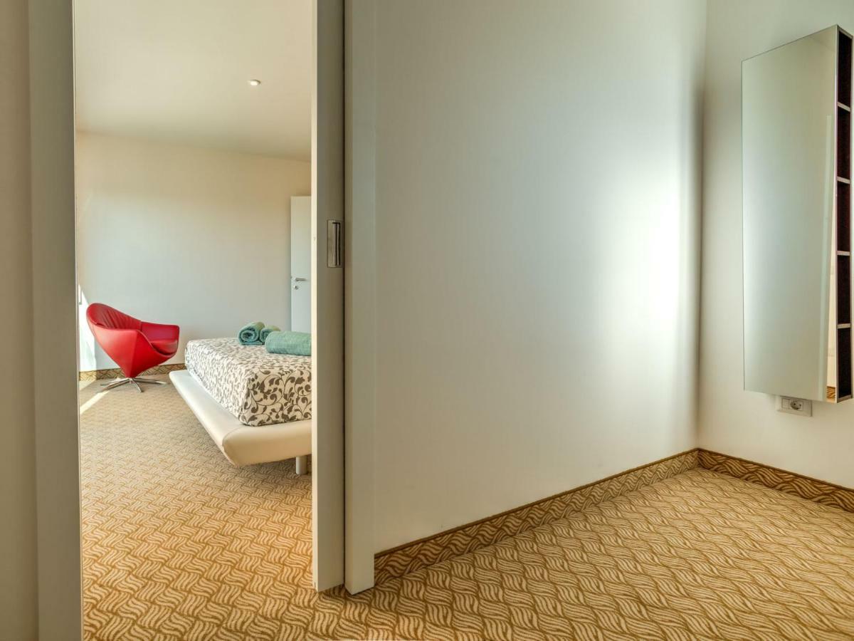 Apartment Karmen Lovrečica Buitenkant foto