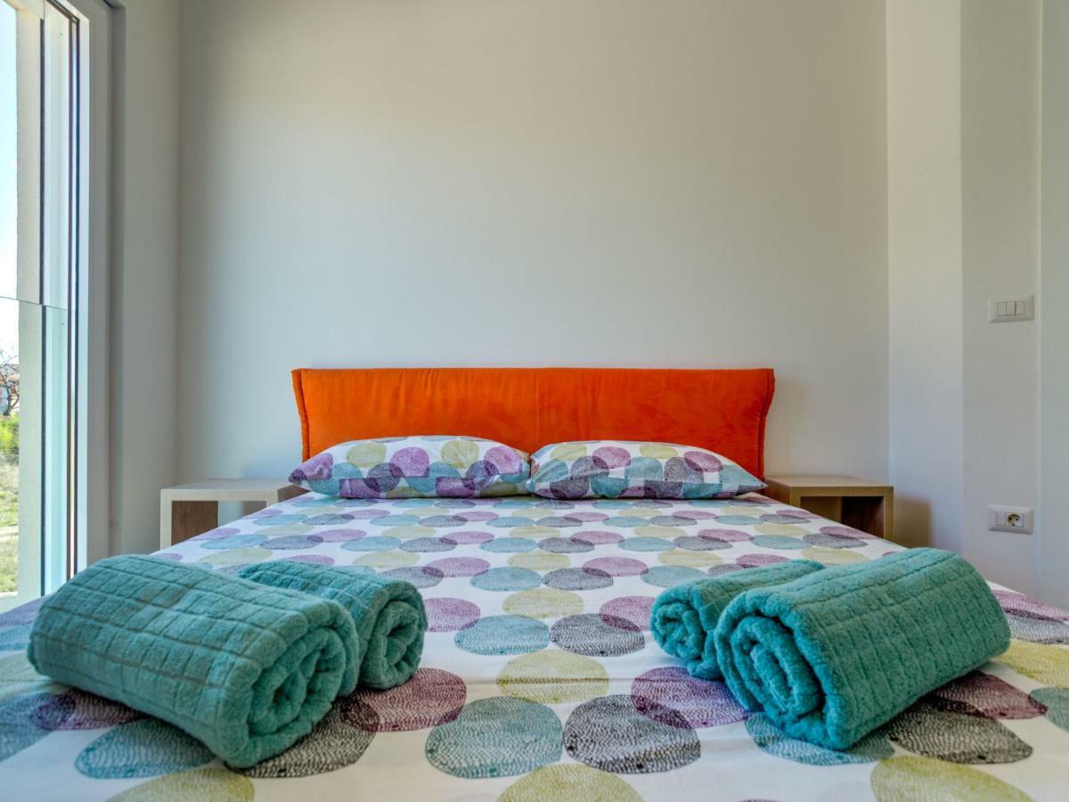Apartment Karmen Lovrečica Buitenkant foto
